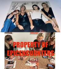 THE BEACHES BAND SIGNED 8X10 PHOTO EXACT PROOF JORDAN KYLIE MILLER LEANDRA ELIZA