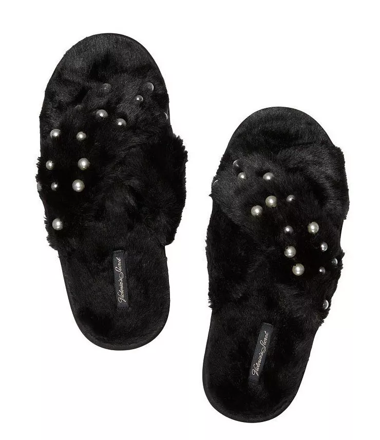 VICTORIAS SECRET SOFT PLUSH FAUX FUR CRISSCROSS SLIPPERS PEARL