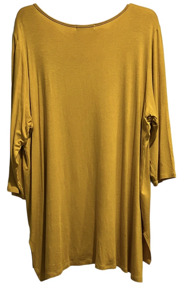 Kim & Cami 束腰上衣大码 2X 芥末黄色十字十字前 3/4 袖 — 第 2/4 张图片