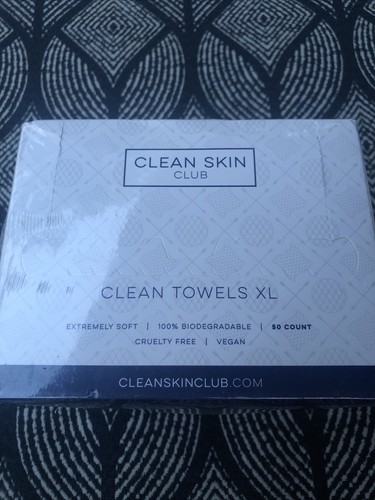 Clean Skin Club Clean Towels XL | World's 1ST Biodegradable Face Towel | 50 - Picture 2 of 5