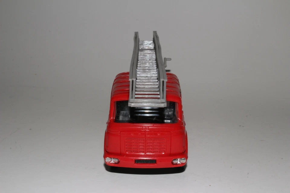 NOREV #97 1:43 BERLIET GBK18 ECHELLE MAGIRUS DL30H Fire Truck - Image 4 of 4