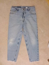 Vintage Levis 560 Loose Fit Tapered Leg Made in USA 36x34 Distressed Light Wash