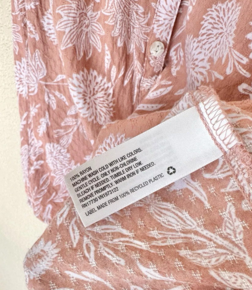 Universal Threads Pink Floral Button Down Blouse … - image 7