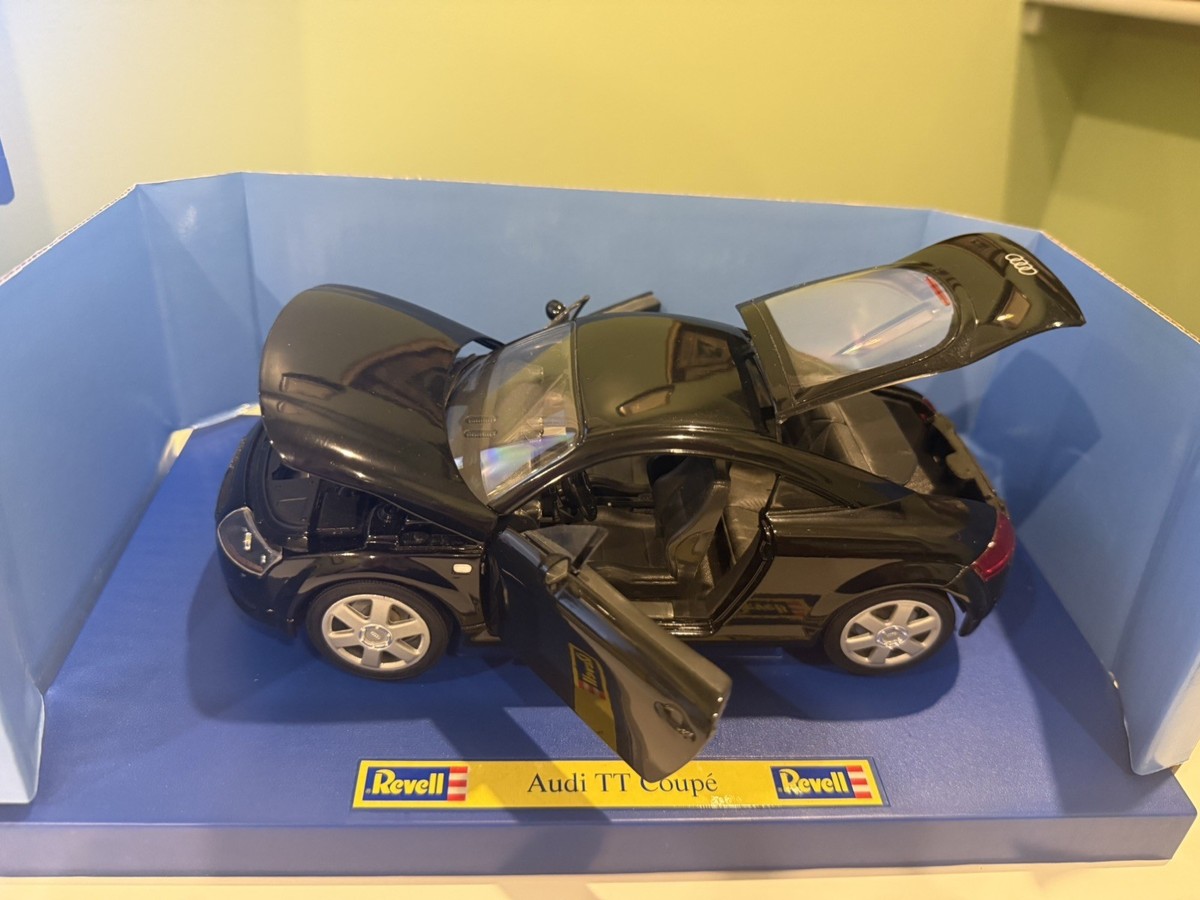 Audi TT ブラック ミニカー　1/18 Revell Metal Audi TT Coupe Black 1:18 Model Car Boxed 08985 | eBay