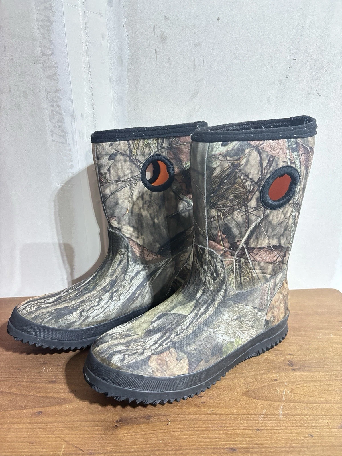 Mossy Oak Fishing Hunting Woodland Camo Neoprene Rubber Boots Size 5 Youth