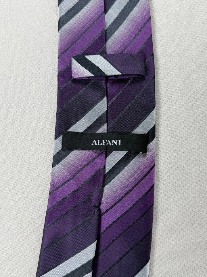 Corbata Alfani 100 % seda cuello rayas ajustada púrpura 3 x 57" Foto 4 de 4