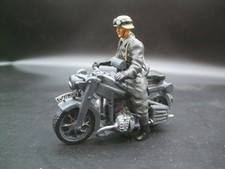 Lineol Kradmelder Wehrmacht stehend aus der 7,50 cm Serie