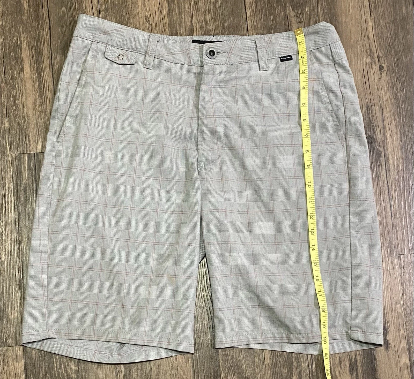 Travis Mathew Mens Shorts SIZE 52