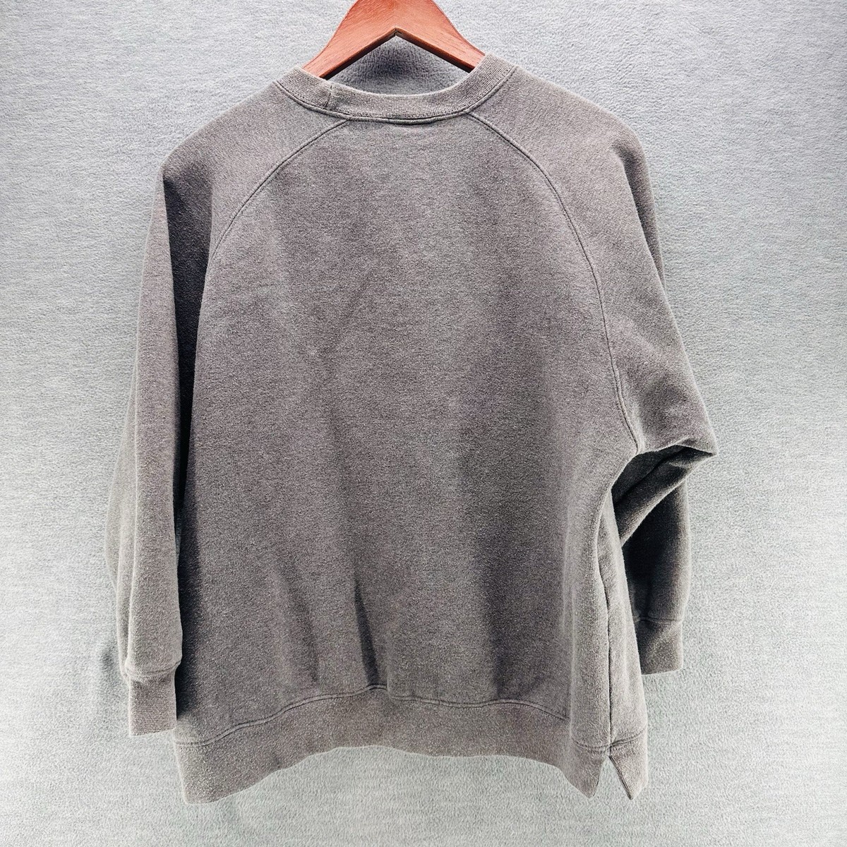 THE DISNEY STORE - EEYORE Embroidered Pull Over Sweatshirt Size Medium A17 View 2