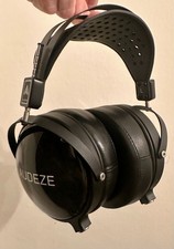 Excellent condition Audeze LCD 2 Headphones with Audeze hard shell flight case