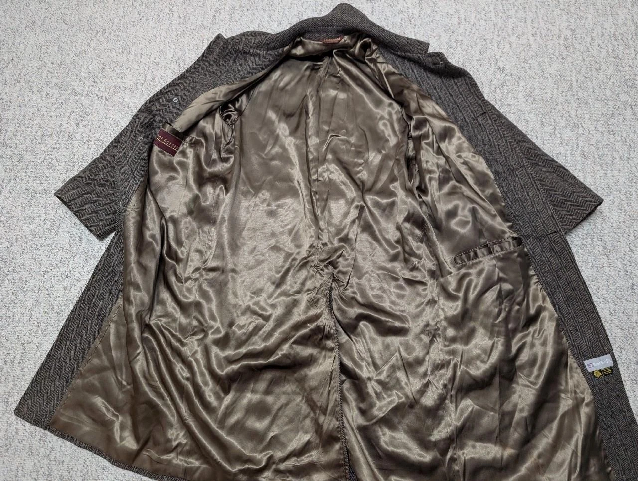 vintage USA made NORDSTROM herringbone TWEED overcoat 44L brown BELTED wool image 6