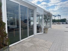 pergola bioclimatique blanche en très bon état 75m2