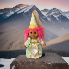 Vtg 1990s Russ Troll Doll Poseable Tracey Medieval Renaissance Princess Pink