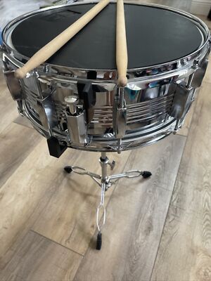 GP Percussion Snare Drum - Case with Backstraps and Stand
