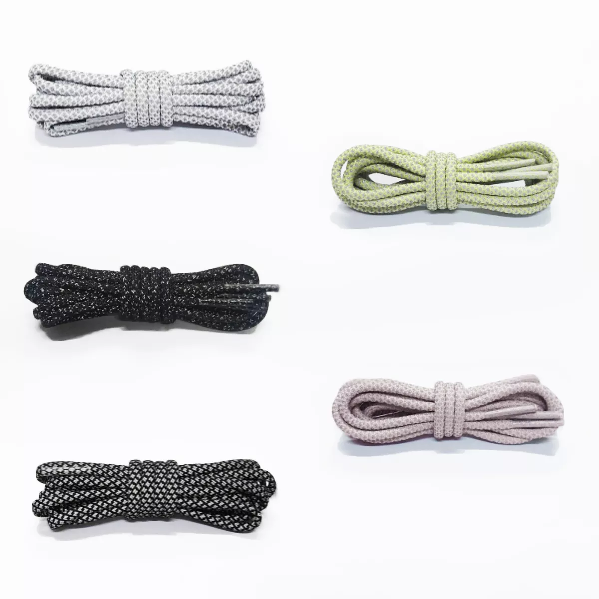 Black yeezy top reflective laces