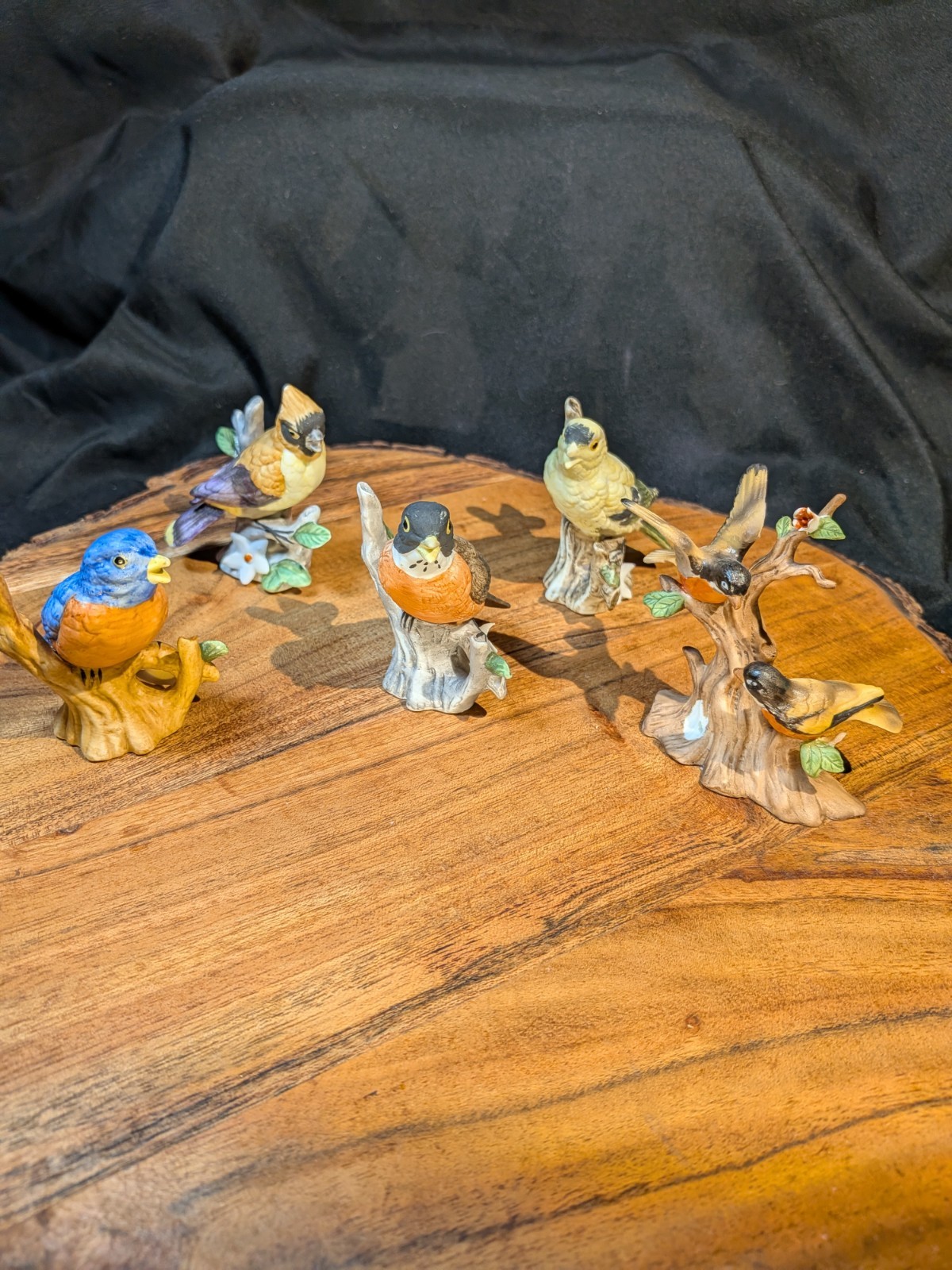 VINTAGE LOT OF 5 HAND PAINTED PORCELAIN BIRD COLLECTION - LEFTON GROSSMA