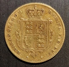 1843 GREAT BRITAIN Young Head Victoria Shield Back GOLD Half Sovereign Coin