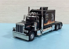 Battery-powered American Convoy Peterbilt Black Trailer Head
