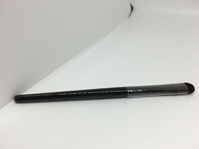 LAURA MERCIER Camouflage Powder Brush / Concealer-Pinsel (UR)