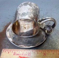 1890s Meriden Silver plate Napkin holder ring 168 floral design, home decor item