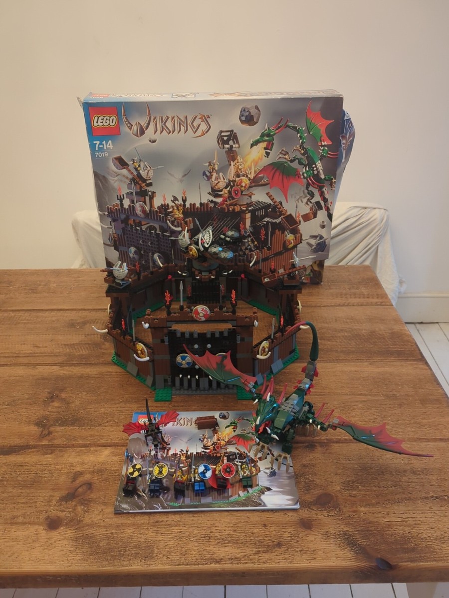 LEGO VIKINGS 7019 VIKING FORTRESS Complete With Instructions And