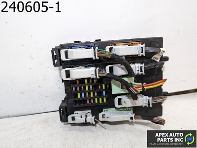 OEM 2017 Ford Focus 2L Internal Fuse Box Control Module RH UNDER Dash