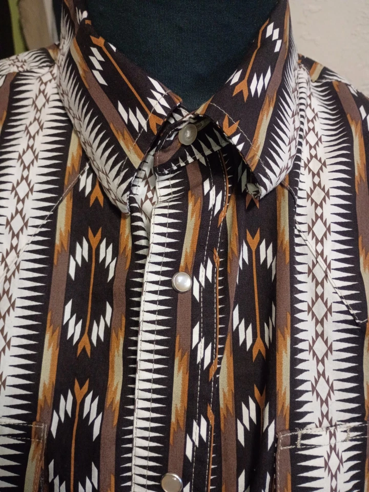 Wrangler Pearl Snap Aztec Cowboy Tribal Western Shirt Sz. L - Image 4 of 4
