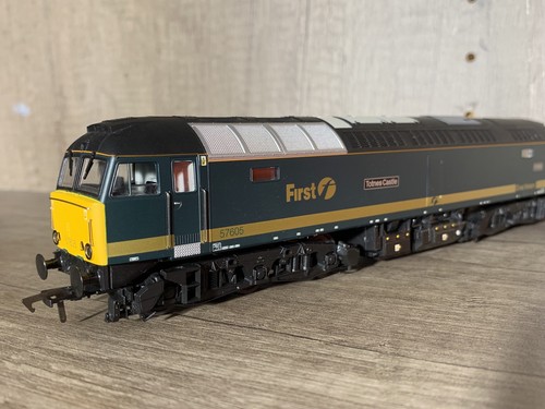 Heljan 5705 Spurweite OO Klasse 57 57605 Totnes Castle erster großer Western DCC ausgestattet | Zustand: Used