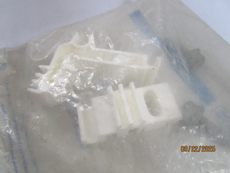 Genuine Ford OEM F7AZ-2L198-A Brake Line Clip Kit Foto 4 de 4