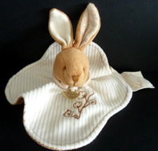 B12. DOUDOU ET COMPAGNIE PLAT LAPIN BIO fleur de coton blanc beige marron TTBE
