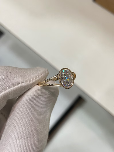 2.50 CT Oval-Cut Moissanite Bezel Engagement Ring 14k Yellow Gold Plated - Picture 3 of 6