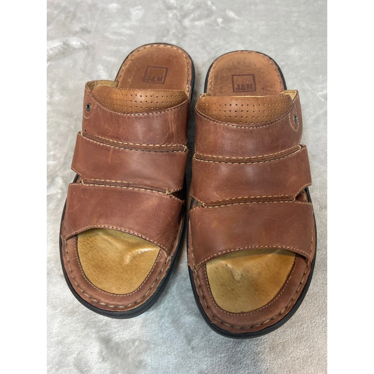 Johnston and Murphy brown leather flip flops. Size 10 Men main image 3