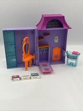 2001 Polly Pocket Happenin Pet Salon Set