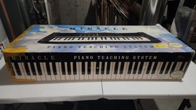 Nintendo NES MIRACLE PIANO TEACHING SYSTEM In Box