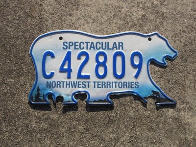 2015 NorthWest Territories Bear License Plate Aurora Borealis NWT Canada C42809