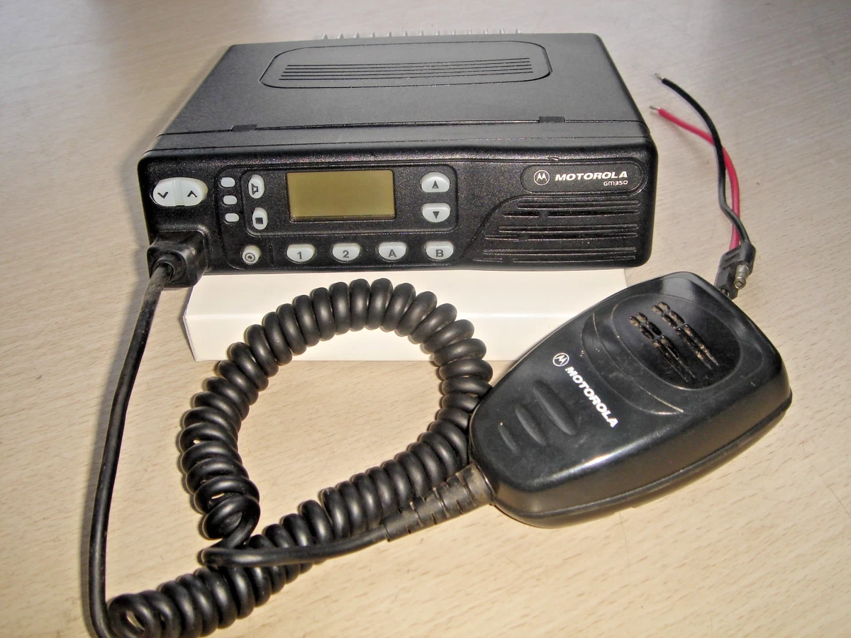 Motorola GM350 Lo Band (66-88 MHZ) Radio Mobile/Véhicule Deux Voies X 2