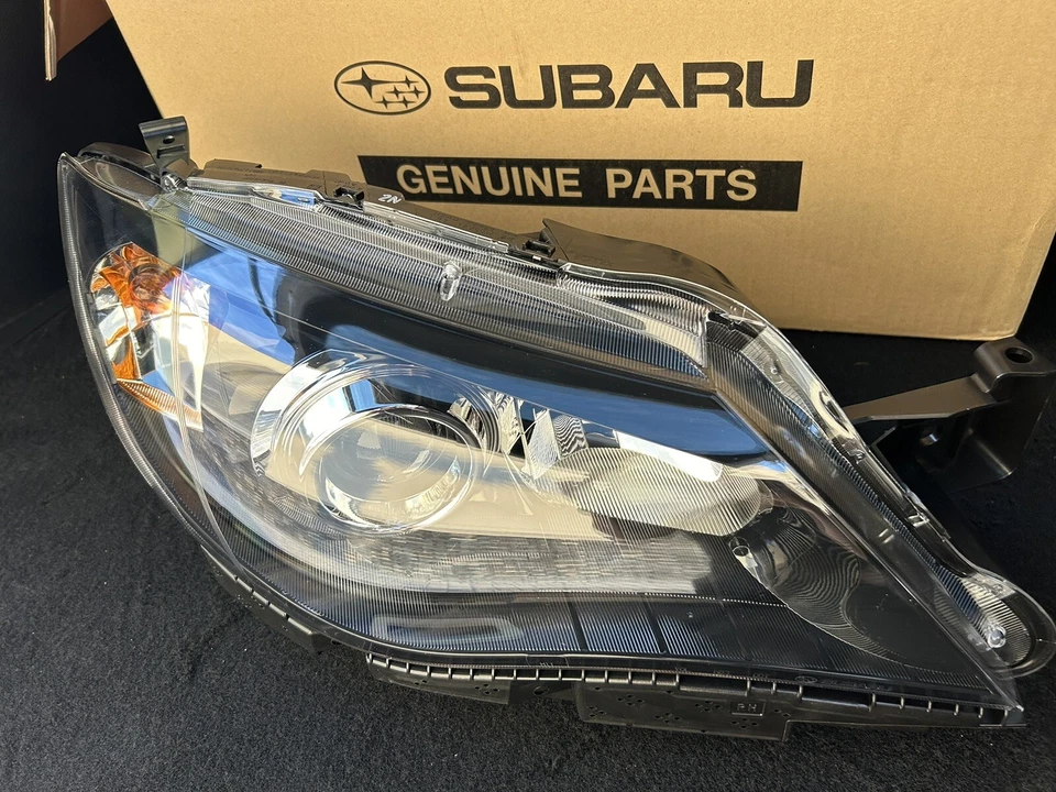 08-14 Subaru Impreza WRX Headlight Lamp Passenger Right OEM 84001FG241 Foto 2 de 4