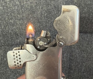 BRIQUET TEMPÊTE ESSENCE THORENS. FAB SUISSE SGDG 501 394 petrol lighter