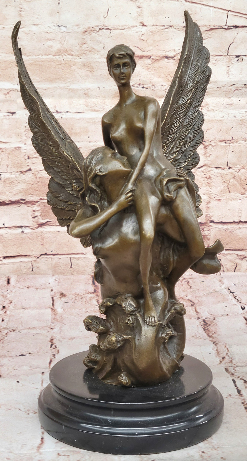 Sumptuous bronze representing Leda and the Swan. Signed Miguel Lopez Milo Figure