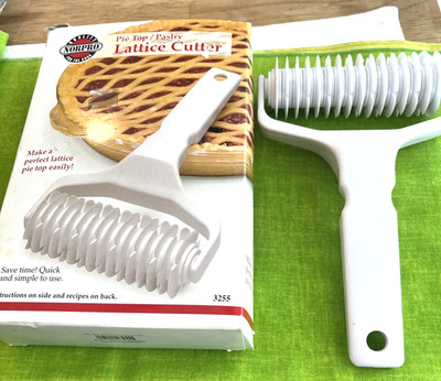 Norpro Pie Top Pastry Lattice Cutter Original Box Never Used White w/Recipes