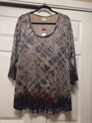 Avenue 22-24 Tunic Top
