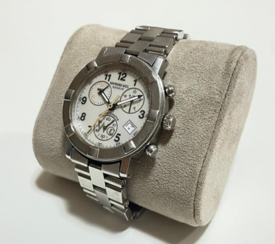 vintage Raymond Weil geneve W1 5000 chronographe Z 878112 hand