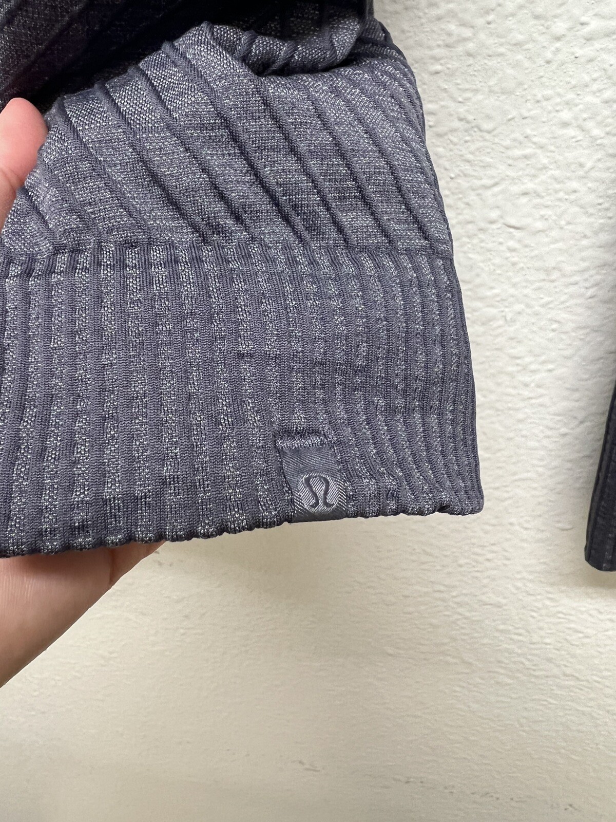 Lululemon Rest Less Pullover Dark Gray Purple Exc… - image 5