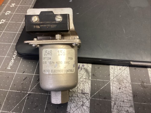 J54S 156 Option 9016E/R 15A 480 VAC United Electronic Controls(LPW76G)