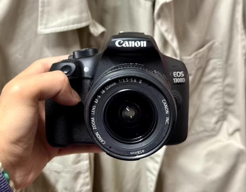 Canon EOS 1300D Kiss X80 美品 EF-S 18-55mm Canon Digital SLR Camera EOS 24 MP Kiss X8i EF-S18-55mm F3.5-5.6