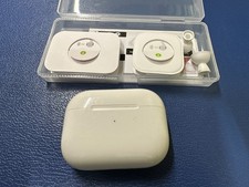 Apple AirPods Pro mit Kabellosem Ladecase - Weiß incl. neue Ersatzöhrstöpsel