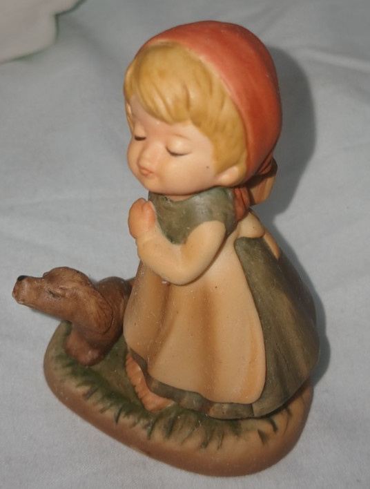 Country Girl & Dog Kissing Figurine Napcoware Porcelain Japan Statue Figure