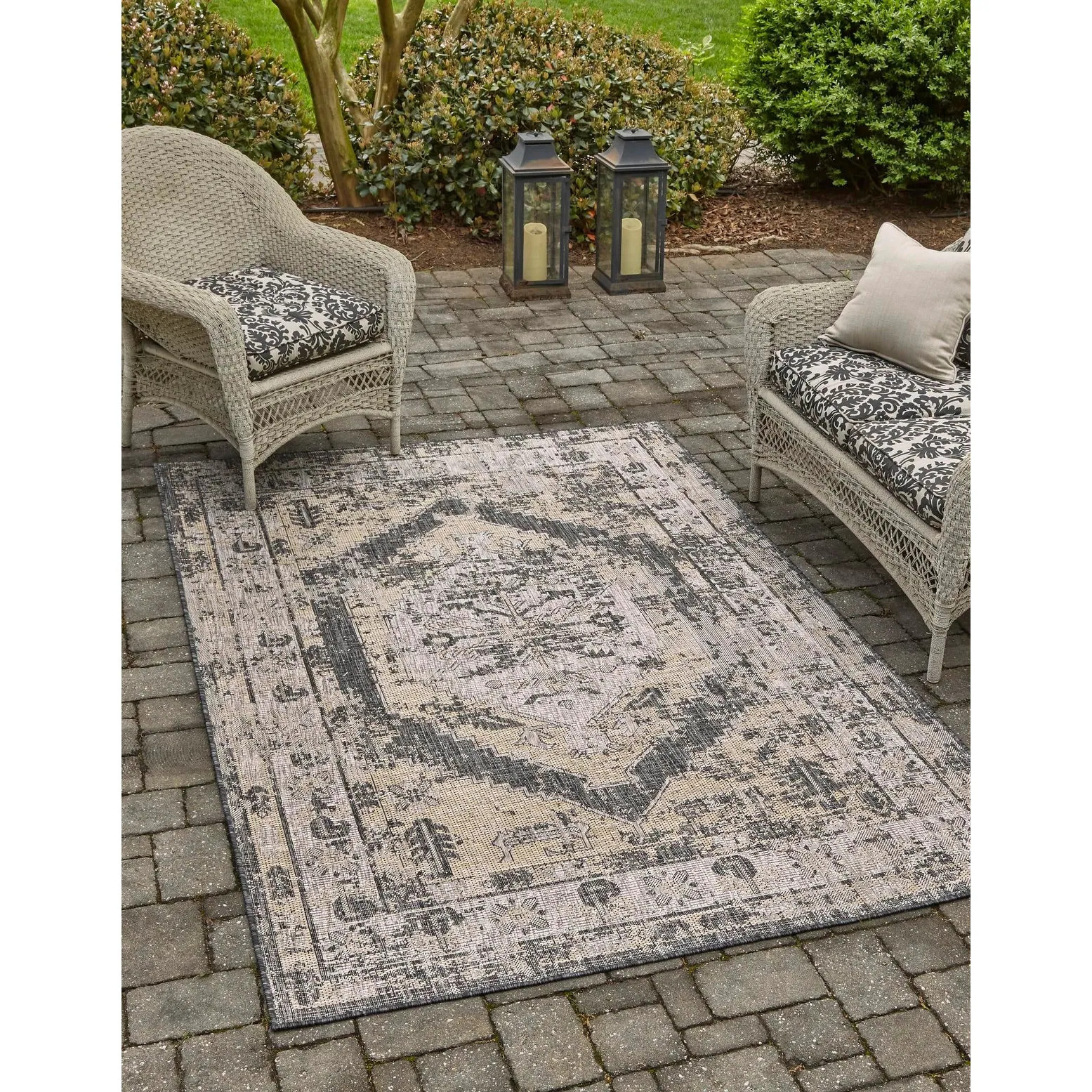 Outdoor Nirie Collection Durable All-Weather Area Rug for Patio Deck or Garden