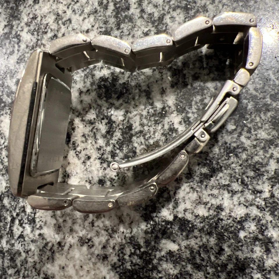 RARE VTG BEAUTIFUL MOVADO ELIRO PURPLE FACE WRIST WATCH QUARTZ 84 C1 455 3652178 - Image 4 of 4