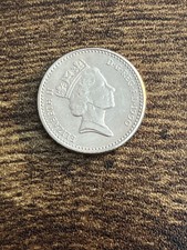 1990 Great Britain 5 Five Pence Elizabeth II Actual Coin TK9999*